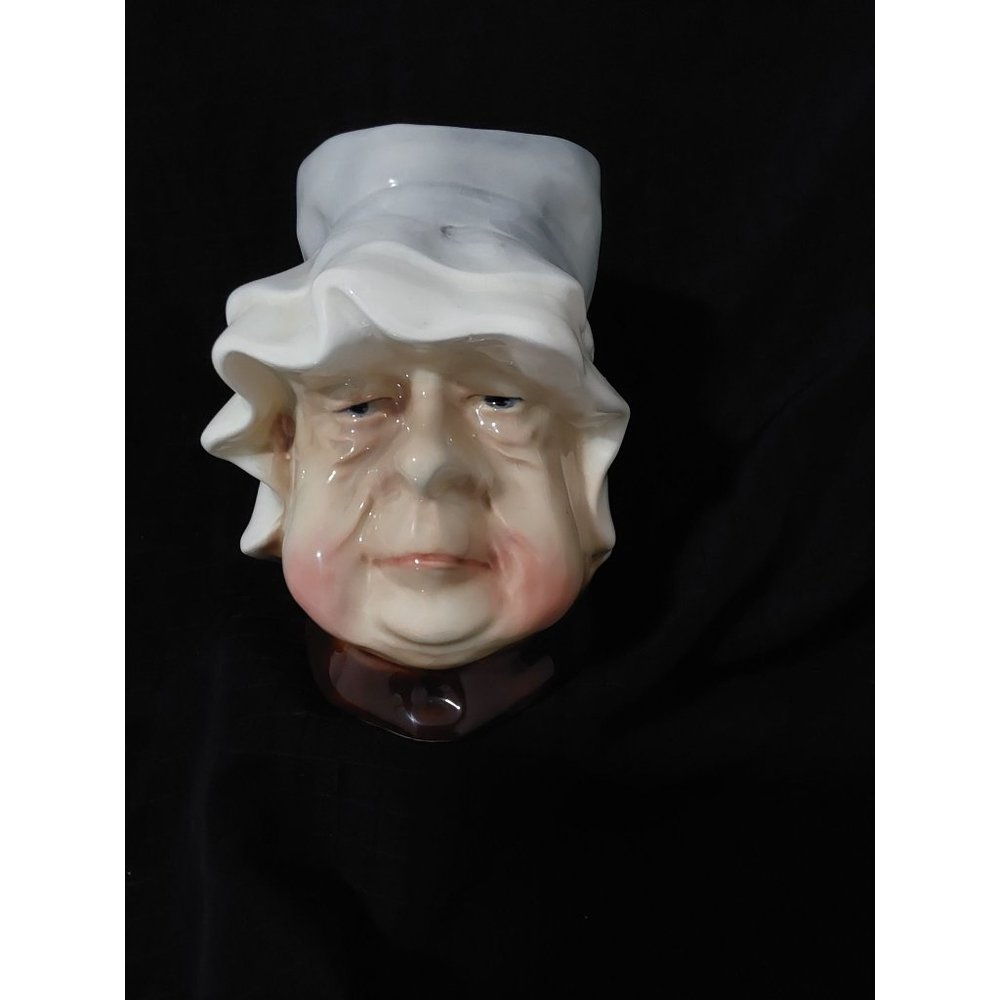 CHARLES DICKENS TOBY JUGS Mrs. BUMBLE by KINGSTON POTTERY MUGS PITCHERS